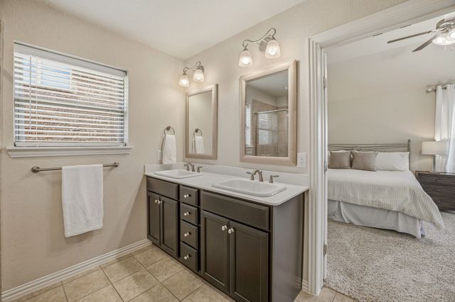 1021 Morningside Drive, Burleson, TX 76028