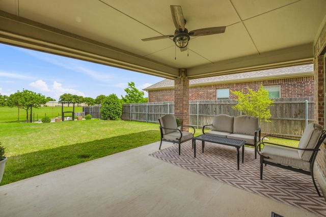 1021 Morningside Drive, Burleson, TX 76028