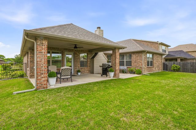 1021 Morningside Drive, Burleson, TX 76028