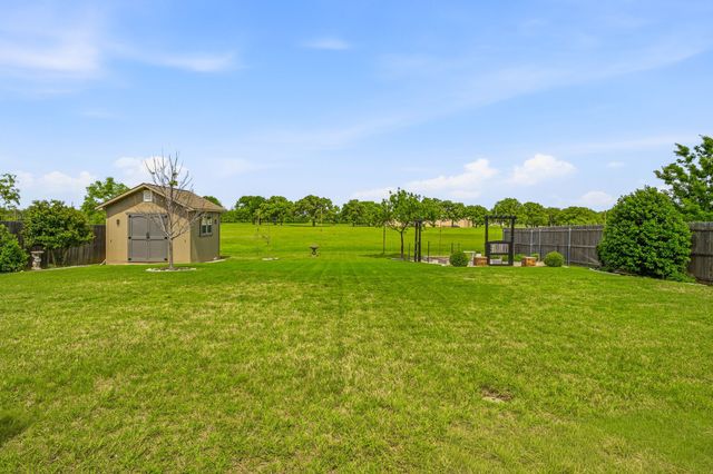 1021 Morningside Drive, Burleson, TX 76028