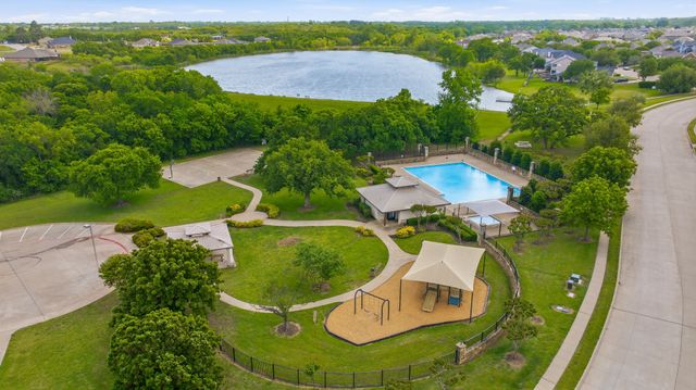 1021 Morningside Drive, Burleson, TX 76028