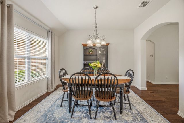 1021 Morningside Drive, Burleson, TX 76028