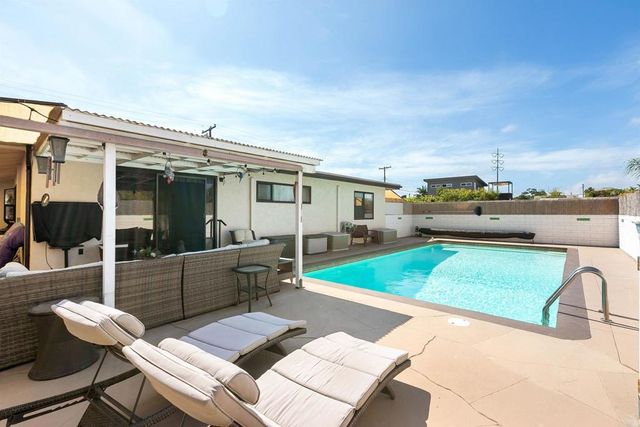 2802 Murray Ridge rd., San Diego, CA 92123