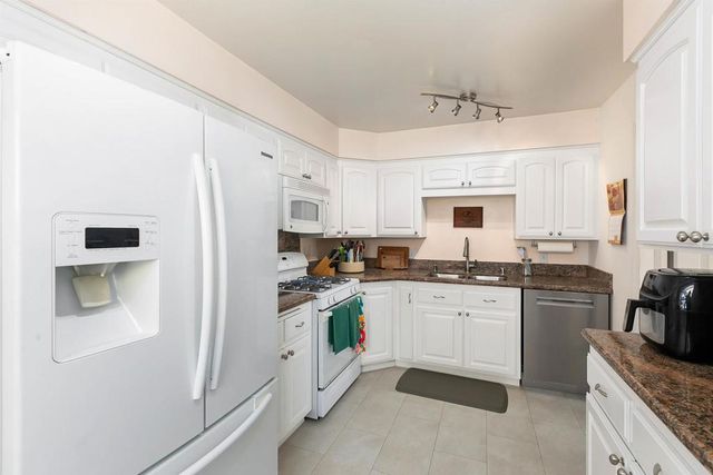 2802 Murray Ridge rd., San Diego, CA 92123
