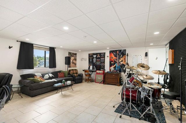 2802 Murray Ridge rd., San Diego, CA 92123