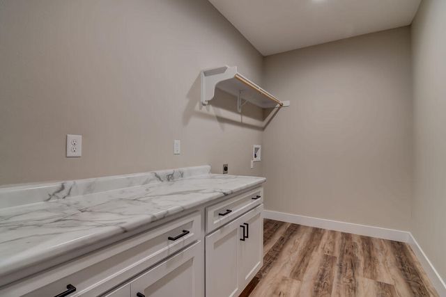 92 Mountain View Court, Branson West, MO 65737