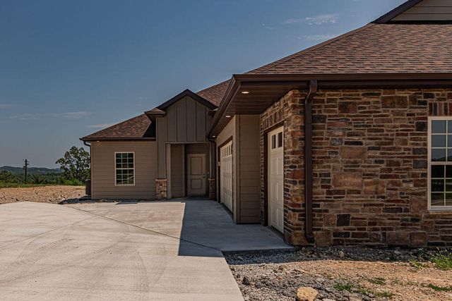 92 Mountain View Court, Branson West, MO 65737