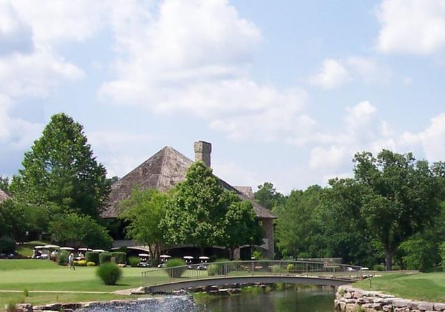 92 Mountain View Court, Branson West, MO 65737