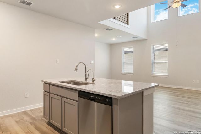 15018 Homing Meadow, San Antonio, TX 78253