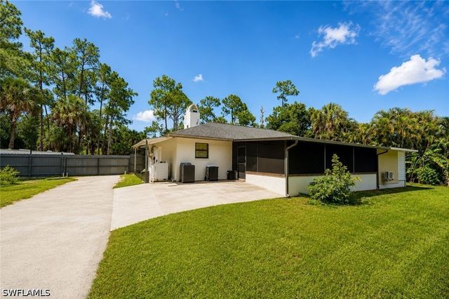 130 Jung BLVD W, Naples, FL 34120