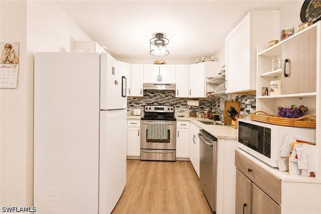 130 Jung BLVD W, Naples, FL 34120