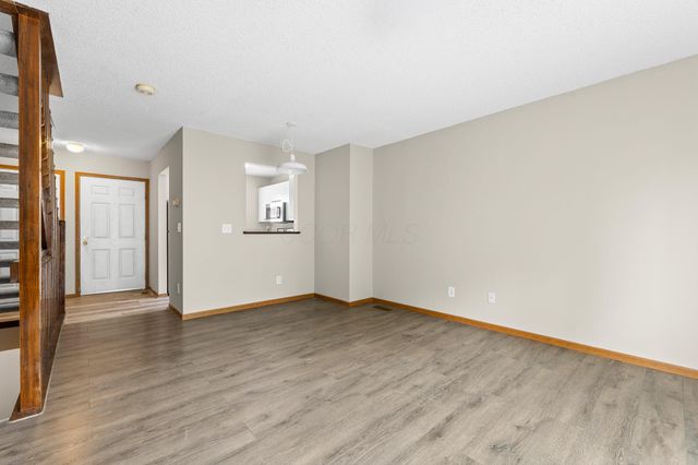 5726 Snow Drive, 128D, Hilliard, OH 43026
