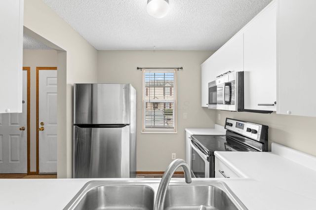 5726 Snow Drive, 128D, Hilliard, OH 43026