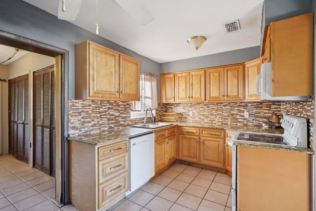 603 OAK RIDGE DRIVE, Brandon, FL 33510