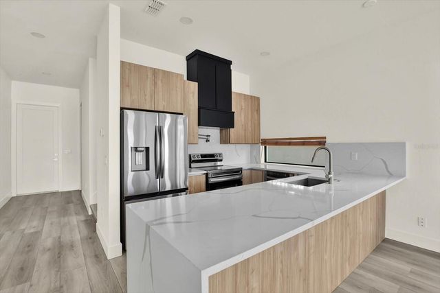 1625 9TH AVENUE N, St Petersburg, FL 33713