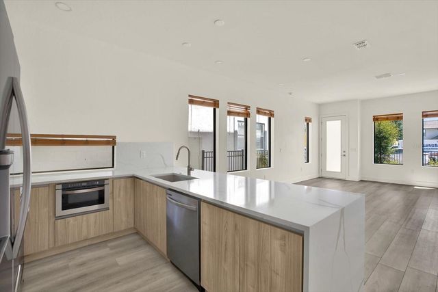 1625 9TH AVENUE N, St Petersburg, FL 33713