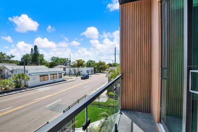 1625 9TH AVENUE N, St Petersburg, FL 33713