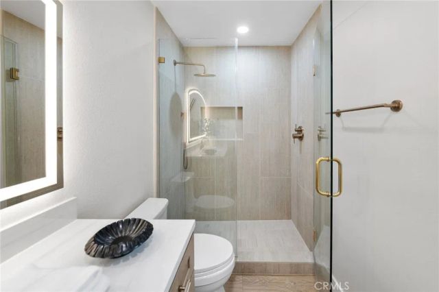 14 Highland, Irvine, CA 92603