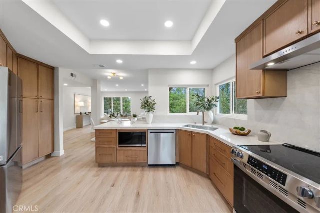 14 Highland, Irvine, CA 92603