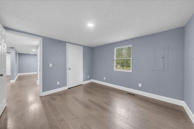 72 W 1st St, Hillsboro, TN 37342