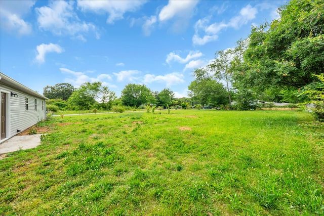 72 W 1st St, Hillsboro, TN 37342