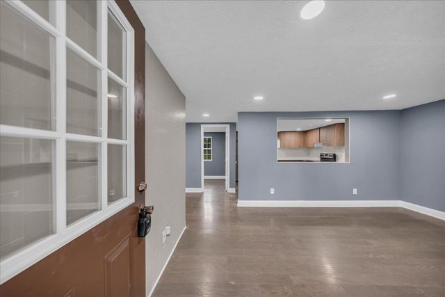 72 W 1st St, Hillsboro, TN 37342