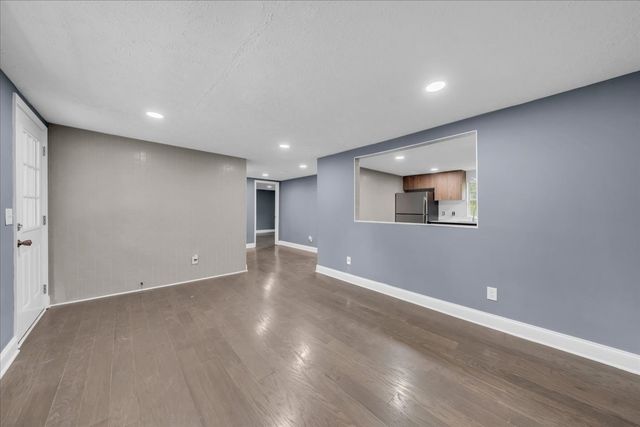 72 W 1st St, Hillsboro, TN 37342