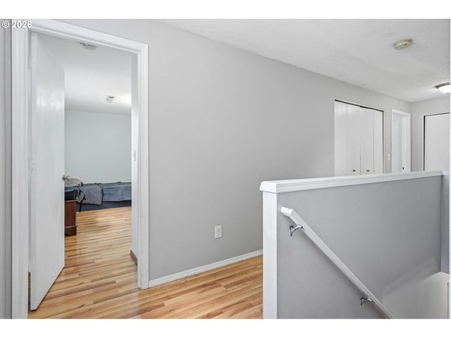 6714 Se ARIEL St, Hillsboro, OR 97123