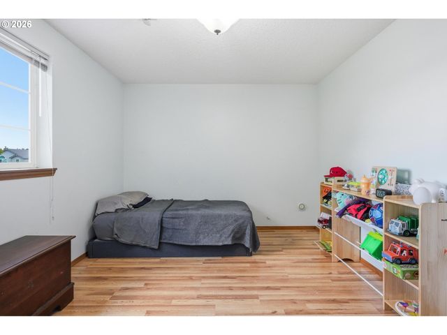 6714 Se ARIEL St, Hillsboro, OR 97123