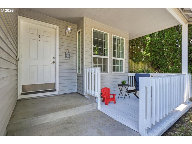 6714 Se ARIEL St, Hillsboro, OR 97123