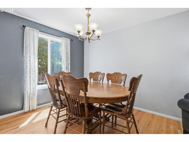 6714 Se ARIEL St, Hillsboro, OR 97123