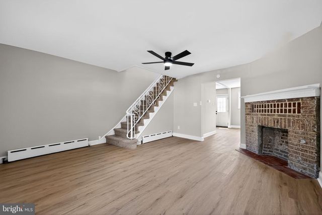 22 SUMMIT ST, Darby, PA 19023