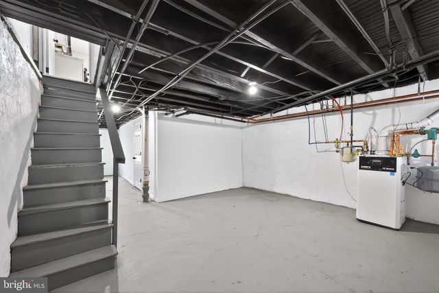 22 SUMMIT ST, Darby, PA 19023