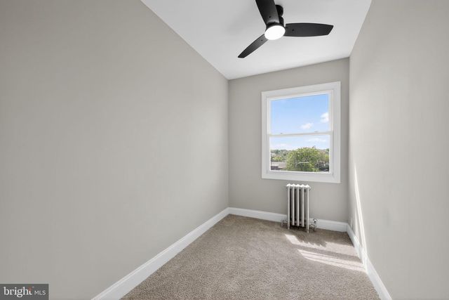 22 SUMMIT ST, Darby, PA 19023