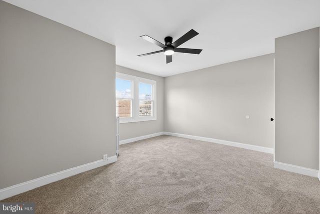 22 SUMMIT ST, Darby, PA 19023