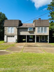 14104 W W. El Bonito Drive Drive, Ocean Springs, MS 39564
