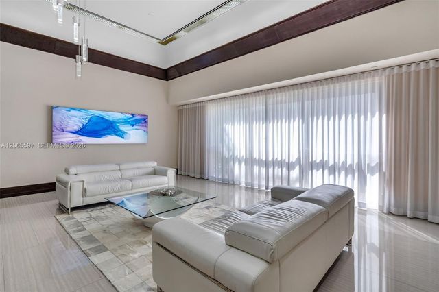 16485 Collins Ave PH35C, Sunny Isles Beach, FL 33160