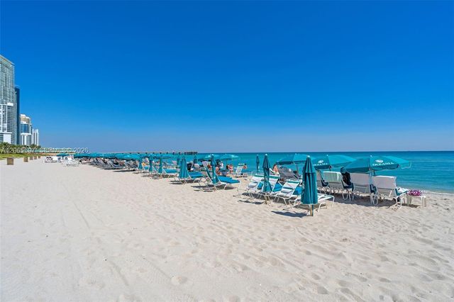 16485 Collins Ave PH35C, Sunny Isles Beach, FL 33160