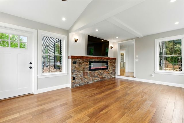 267 South Main Street, Hopedale, MA 01747
