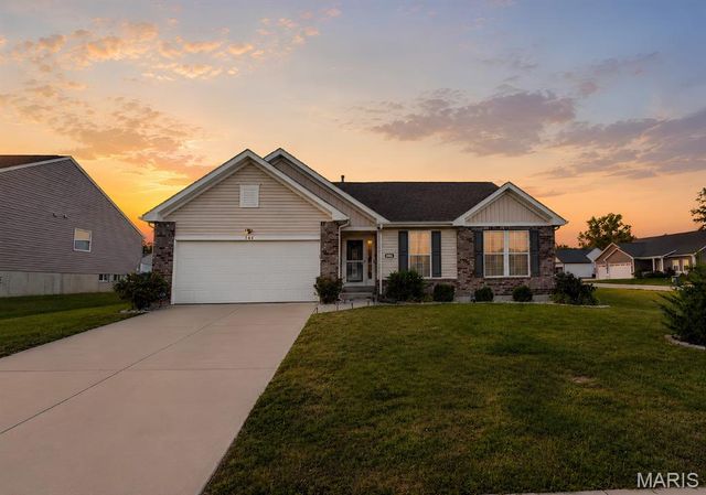 146 Winter Wheat Trail, Pacific, MO 63069
