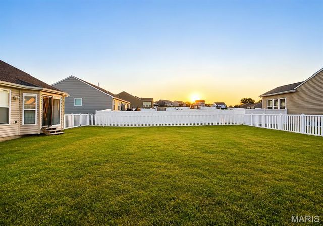 146 Winter Wheat Trail, Pacific, MO 63069