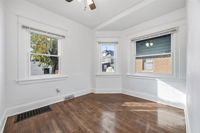 1711 Blake Boulevard SE, Cedar Rapids, IA 52403