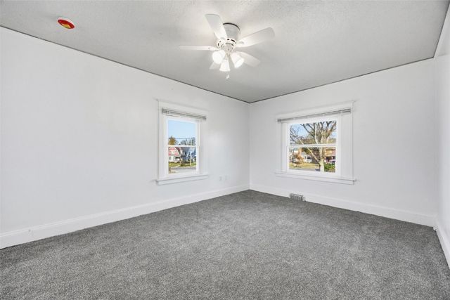 1711 Blake Boulevard SE, Cedar Rapids, IA 52403