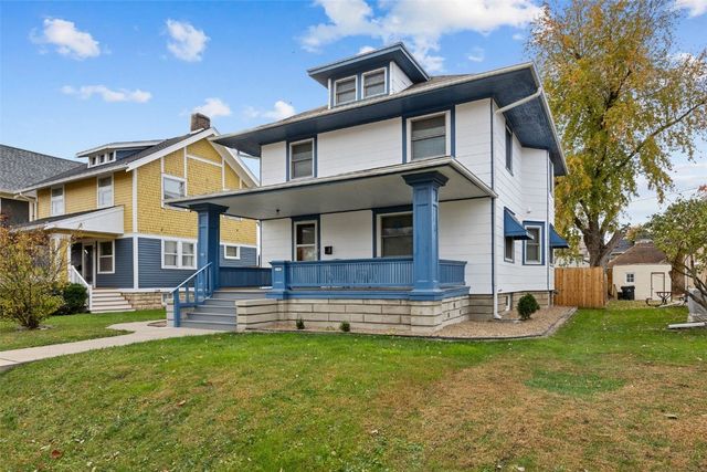 1711 Blake Boulevard SE, Cedar Rapids, IA 52403