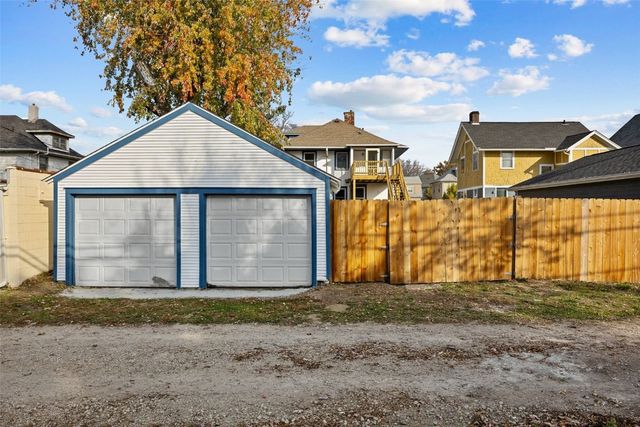 1711 Blake Boulevard SE, Cedar Rapids, IA 52403