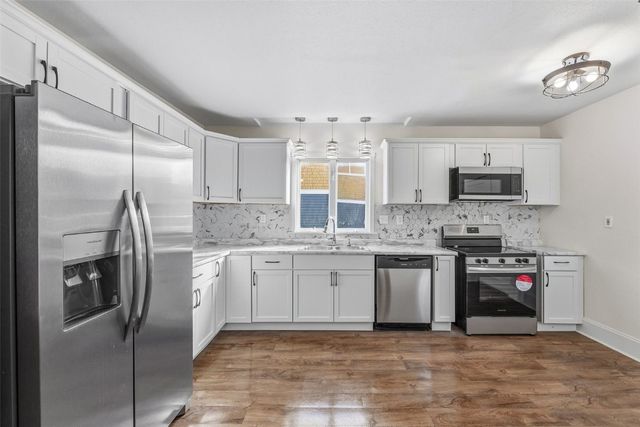 1711 Blake Boulevard SE, Cedar Rapids, IA 52403