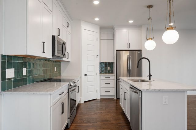1802B 10th Ave, N, Nashville, TN 37208