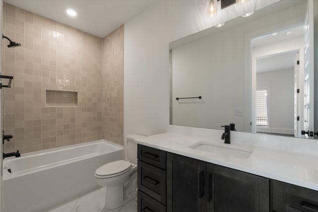1802B 10th Ave, N, Nashville, TN 37208