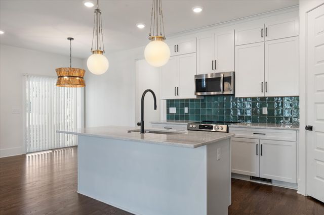 1802B 10th Ave, N, Nashville, TN 37208