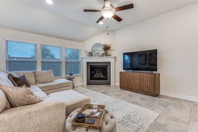 413 Yellowstone Drive, Celina, TX 75009